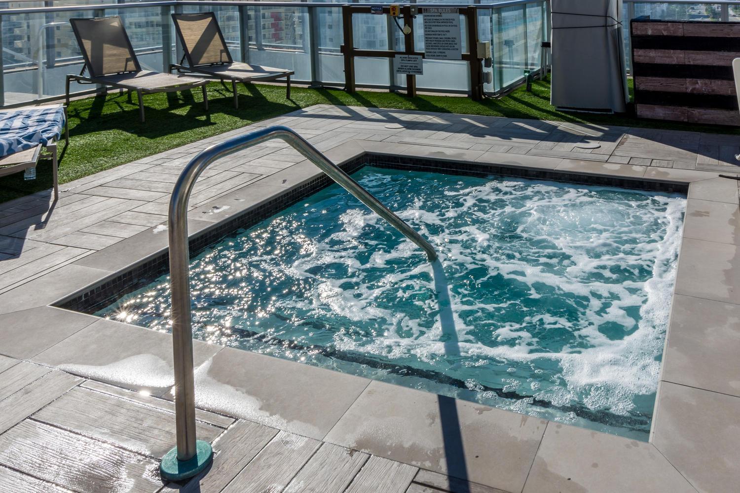 Wake Up To The Sound Of Waves In A Stylish Condo In A Luxury Resort Голлівуд Екстер'єр фото