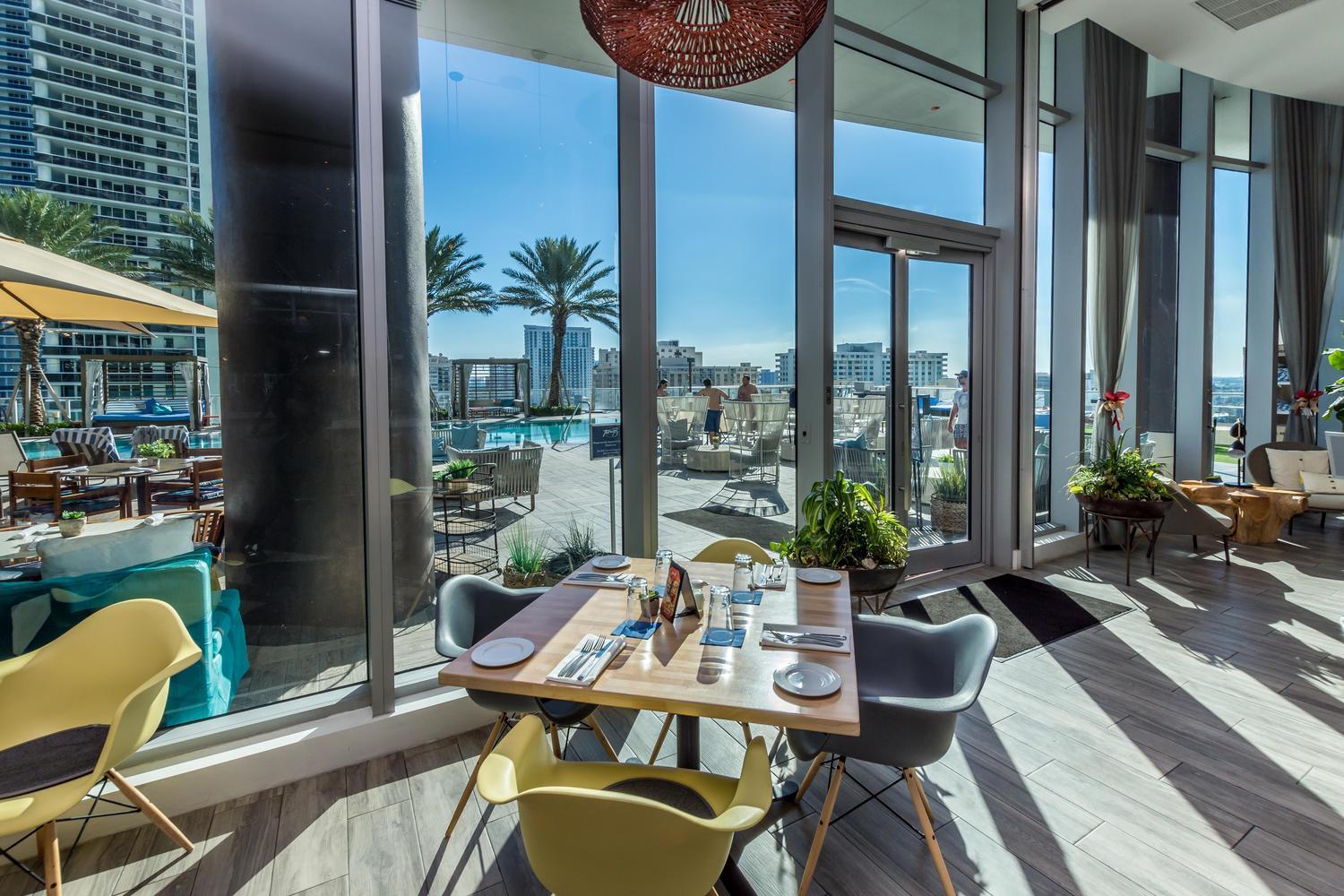 Wake Up To The Sound Of Waves In A Stylish Condo In A Luxury Resort Голлівуд Екстер'єр фото